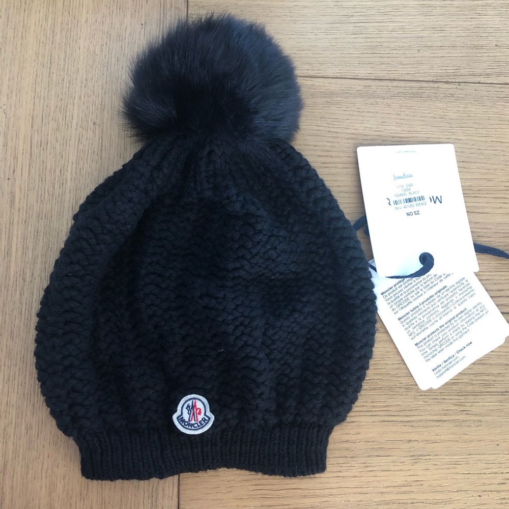 Moncler Bailey Slouchy Fur Pom Beanie hat